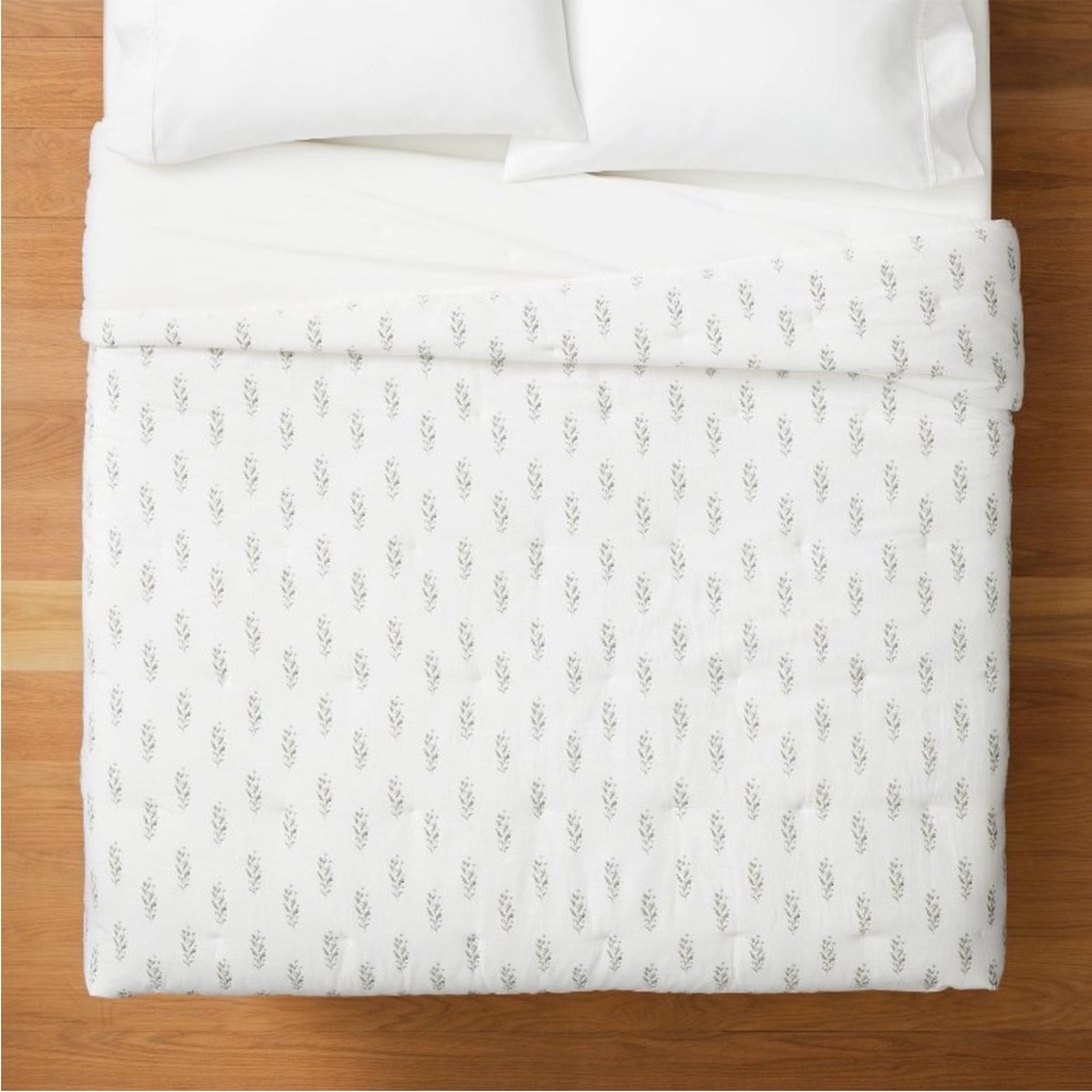 Full/Queen Lofty Cotton Slub Wood Block Floral Quilt White - Studio McGee - Picture 3 of 4